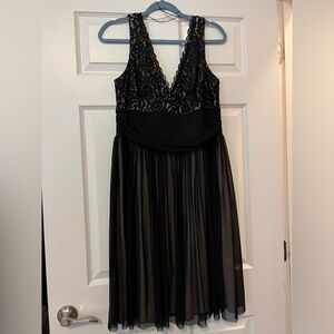Size 14 Midi Lace Dress